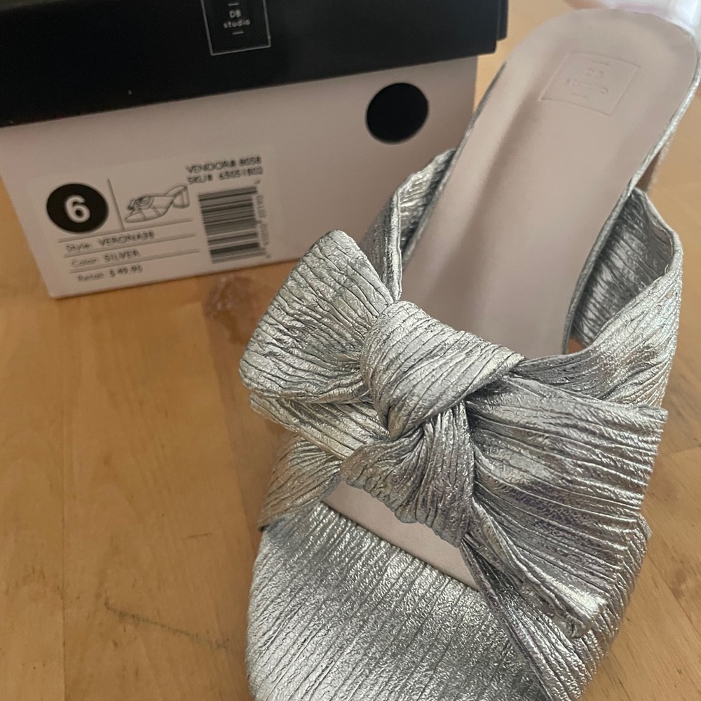 Davids bridal silver heels